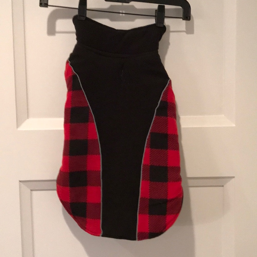 Excellent condition, unused red/black plaid quilted dog coat, size L